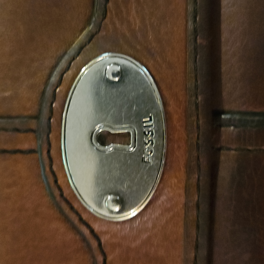 Vintage Fossil Brown Leather Wallet - Picture 2 of 6